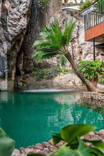 favos ninh binh hotel and villas