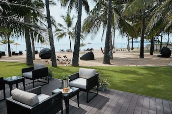 uppuveli beach resort by aathi