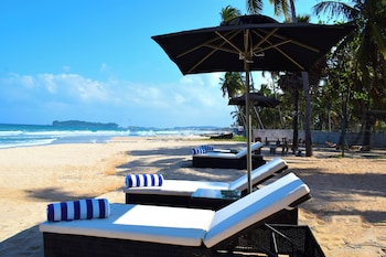 uppuveli beach resort by aathi