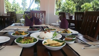 Uppuveli Beach Resort By Aathi,,5 star
