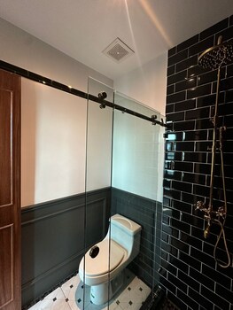the sapphire room
