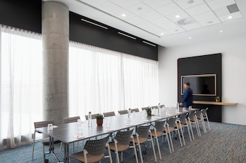 alt hotel ottawa airport