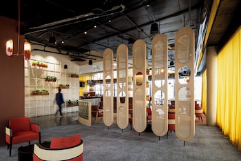alt hotel ottawa airport