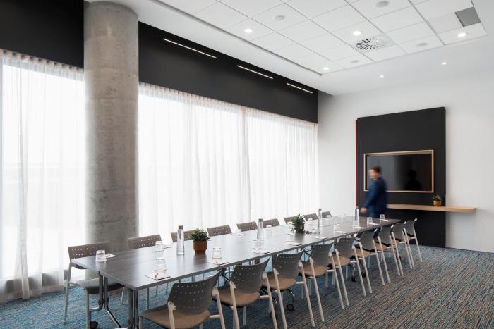 alt hotel ottawa airport