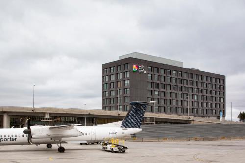 alt hotel ottawa airport