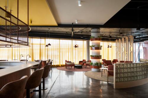alt hotel ottawa airport