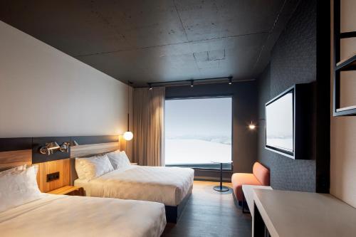 alt hotel ottawa airport