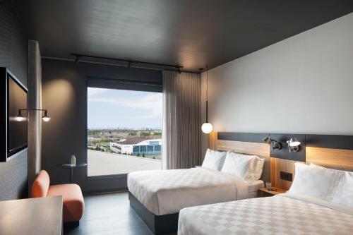 alt hotel ottawa airport