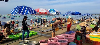 pho homestay fishing village