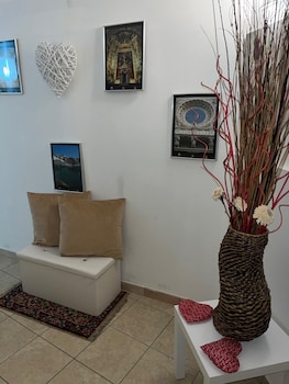 whitehouse lecce
