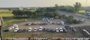 hotel karishma palace badnawar