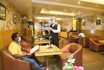 hotel aman continental connaught place