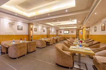 hotel aman continental connaught place