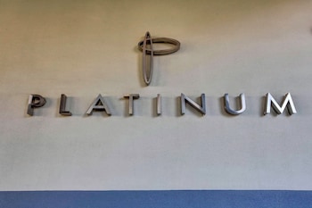 the lapis suite at the platinum hotel
