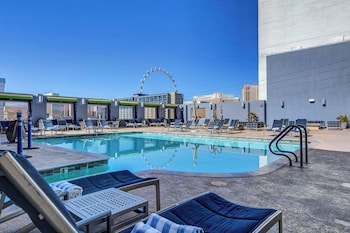 the lapis suite at the platinum hotel