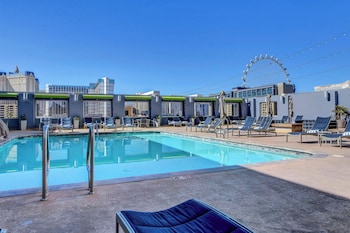 the lapis suite at the platinum hotel
