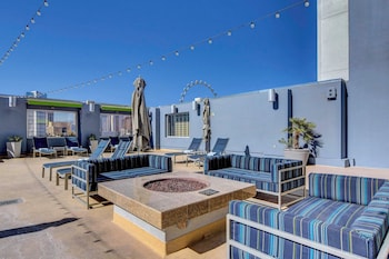 the lapis suite at the platinum hotel
