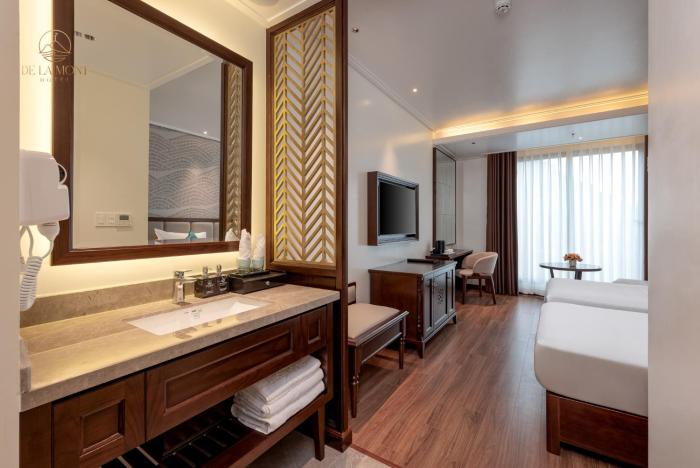 de la mont hotel ha giang