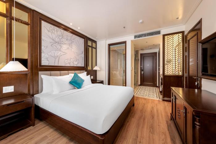 de la mont hotel ha giang