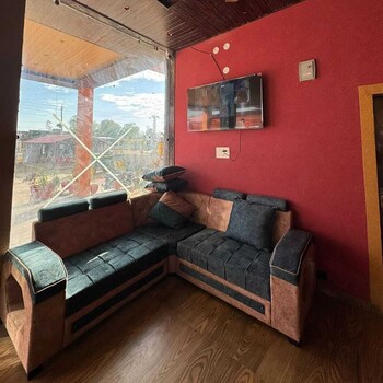 Hotel Raghukul,,3 star