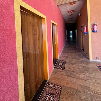 Hotel Raghukul,,3 star