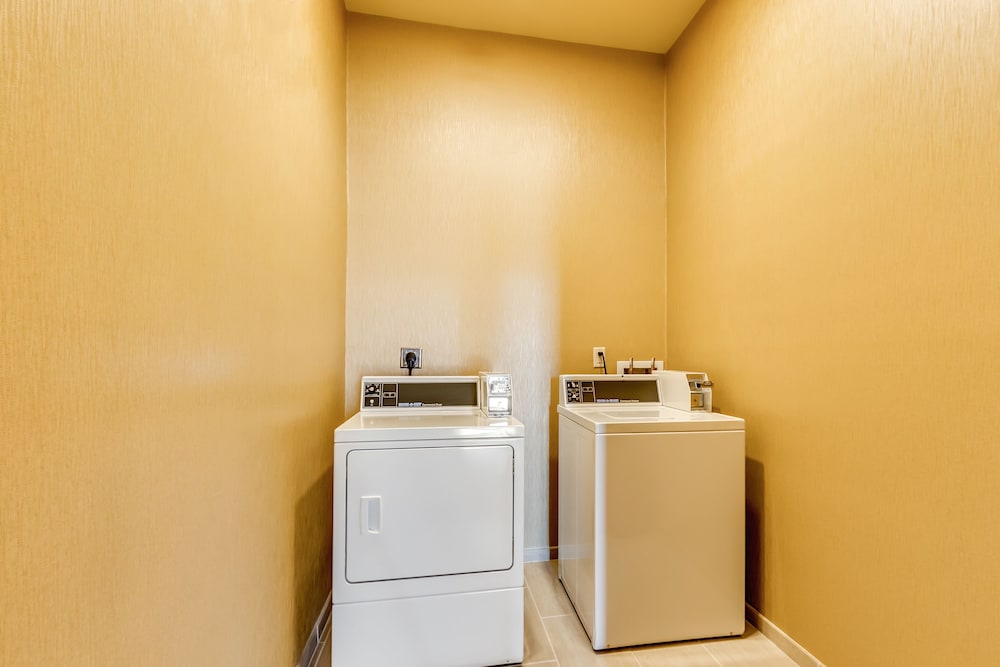 cobblestone inn and suites waverly