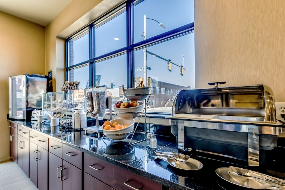 cobblestone inn and suites waverly