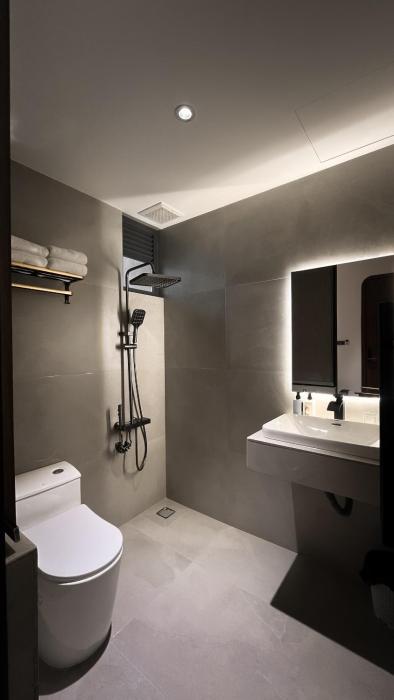ong nhu 5 hotel