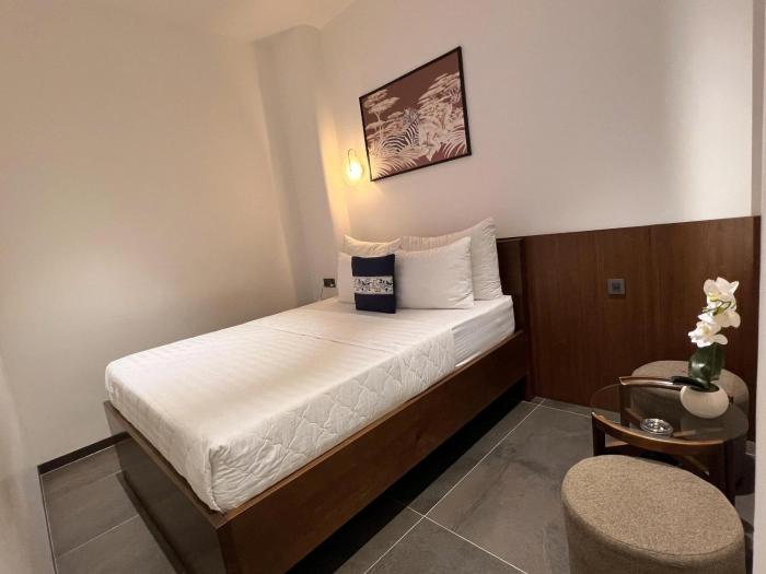 ong nhu 5 hotel