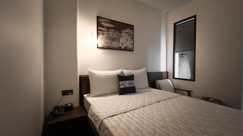 ong nhu 5 hotel