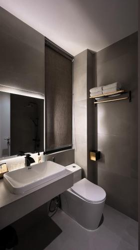 ong nhu 5 hotel