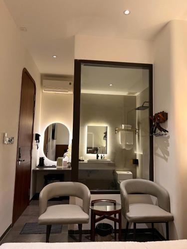 ong nhu 5 hotel