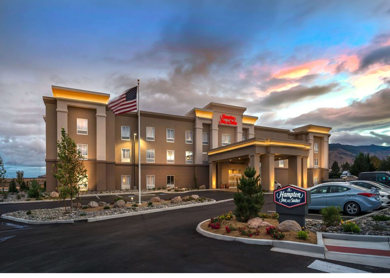 Hampton Inn & Suites Reno West