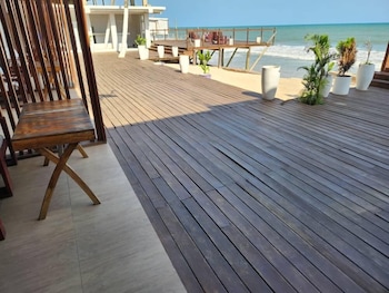 kaylee boutique beach resort kokrobite