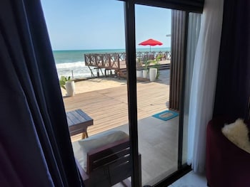Kaylee Boutique Beach Resort - Kokrobite,,4 star