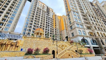 City Apartment Sunset Town,,5 star