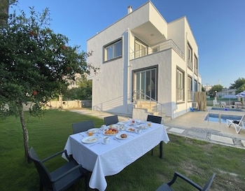 dalaman airport lodge