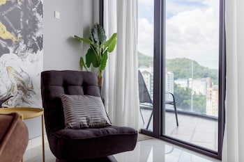 artes suite penang