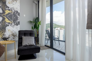 artes suite penang