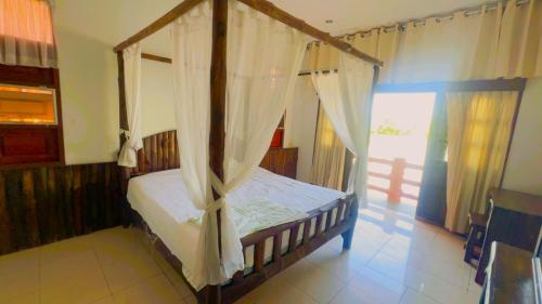 oyo 75597 the tewsone resort