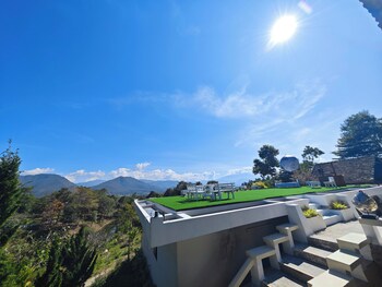 the moon rabbit resort pai