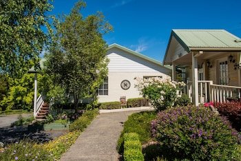yarra gables