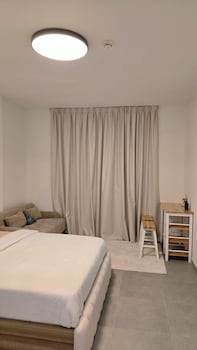 kuro elegant living