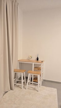 kuro elegant living