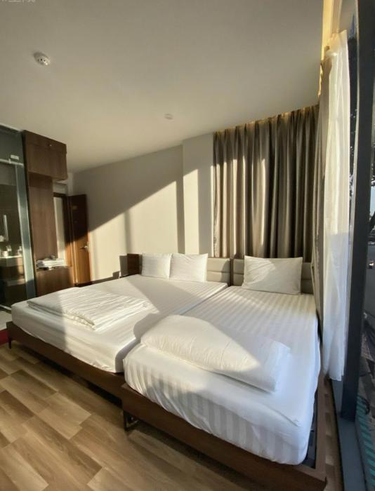 mbee hotel