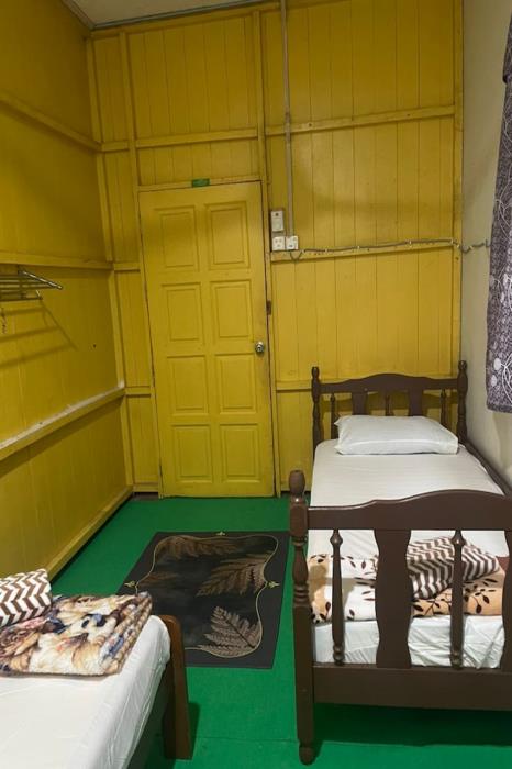 oyo 91250 roomstay awie