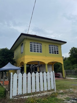 oyo 91250 roomstay awie