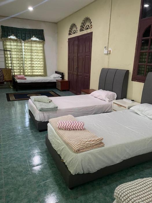 oyo 91250 roomstay awie