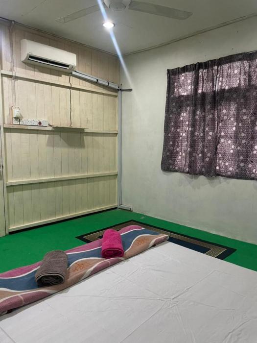 oyo 91250 roomstay awie