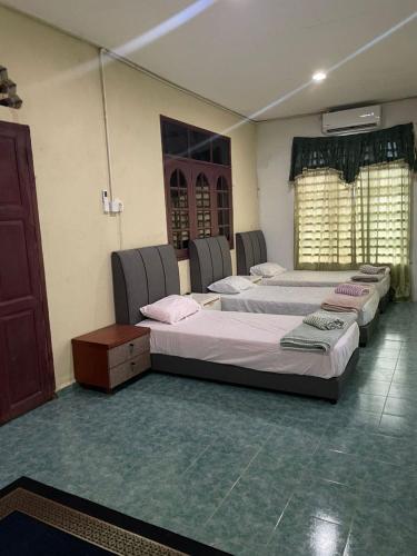 oyo 91250 roomstay awie